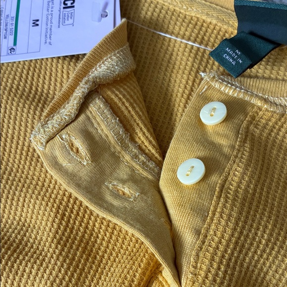 Wild Fable Mustard Buttoned loose cropped Top—-Size: Medium - Picture 3 of 5